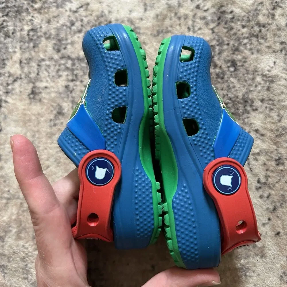 CROCS x PJ Masks Unisex Youth Size 5 C Blue/Green W/straps On Back